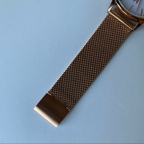 MVMT // Boulevard Malibu Rose Gold Watch Mesh Band - Picture 5 of 6